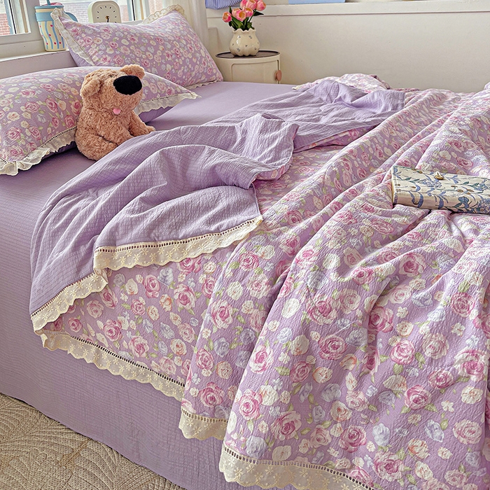 91家纺网 家纺一手货源 找家纺 恋之语 2025春夏新款云感全棉纯棉花边款夏被夏凉被空调被四件套套件