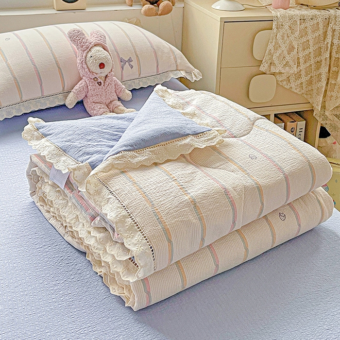 91家纺网 家纺一手货源 找家纺 恋之语 2025春夏新款云感全棉纯棉花边款夏被夏凉被空调被四件套套件