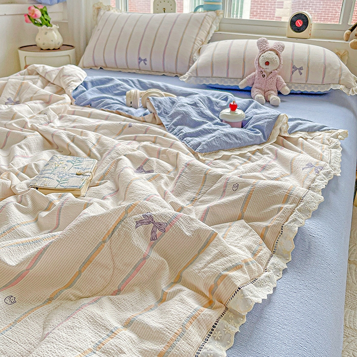 91家纺网 家纺一手货源 找家纺 恋之语 2025春夏新款云感全棉纯棉花边款夏被夏凉被空调被四件套套件