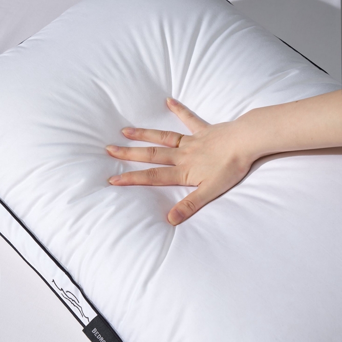 91家纺网 家纺一手货源 找家纺 境月枕芯坊 2025新款黑标羽绒枕立体款枕头枕芯 黑标羽绒枕 48x74cm低枕/只