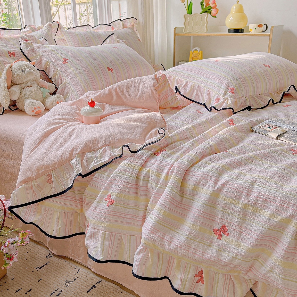 91家纺网 家纺一手货源 找家纺 （总）暖芯优选 2025新款皱皱双层纱荷叶大花边夏被空调被夏凉被三件套