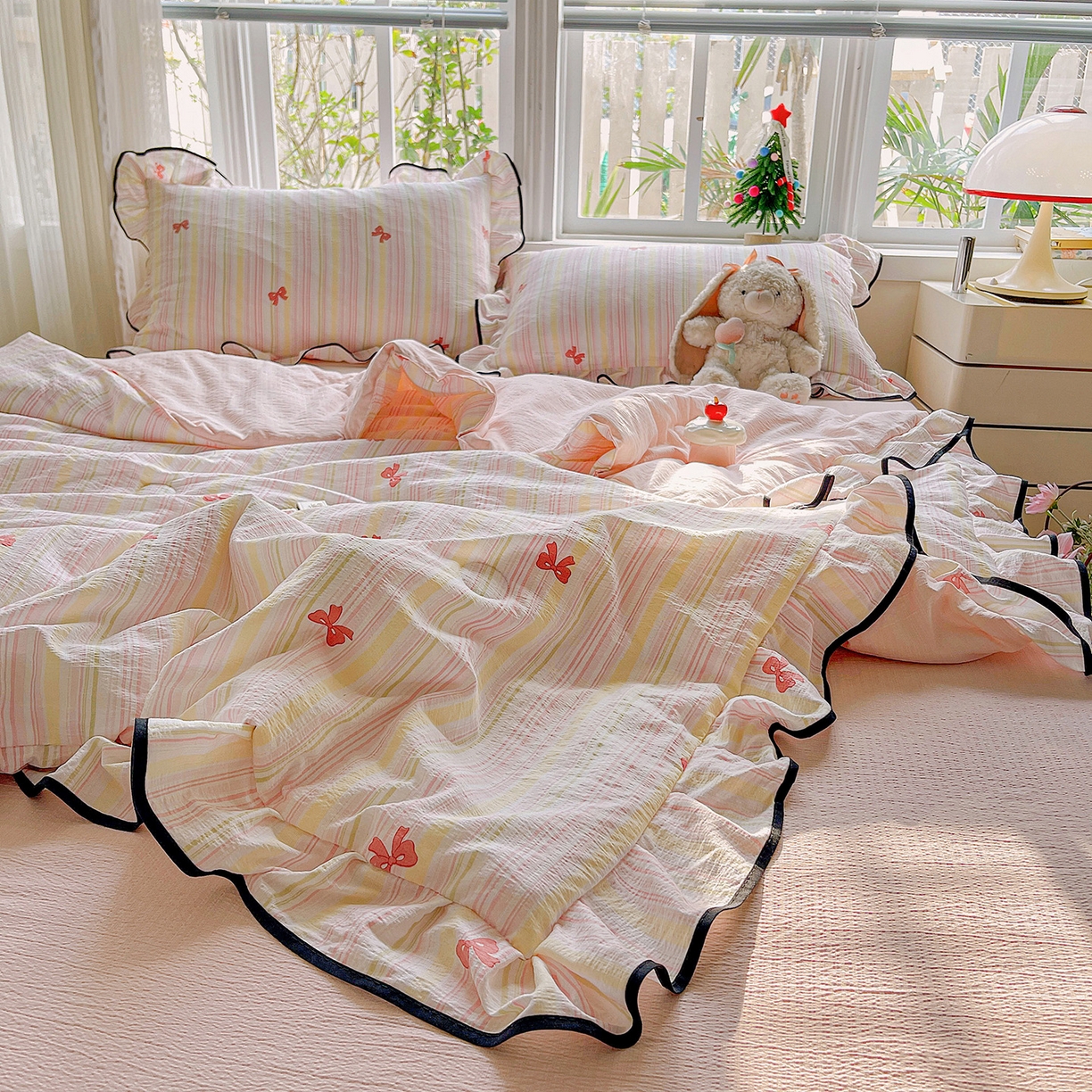 91家纺网 家纺一手货源 找家纺 （总）暖芯优选 2025新款皱皱双层纱荷叶大花边夏被空调被夏凉被三件套