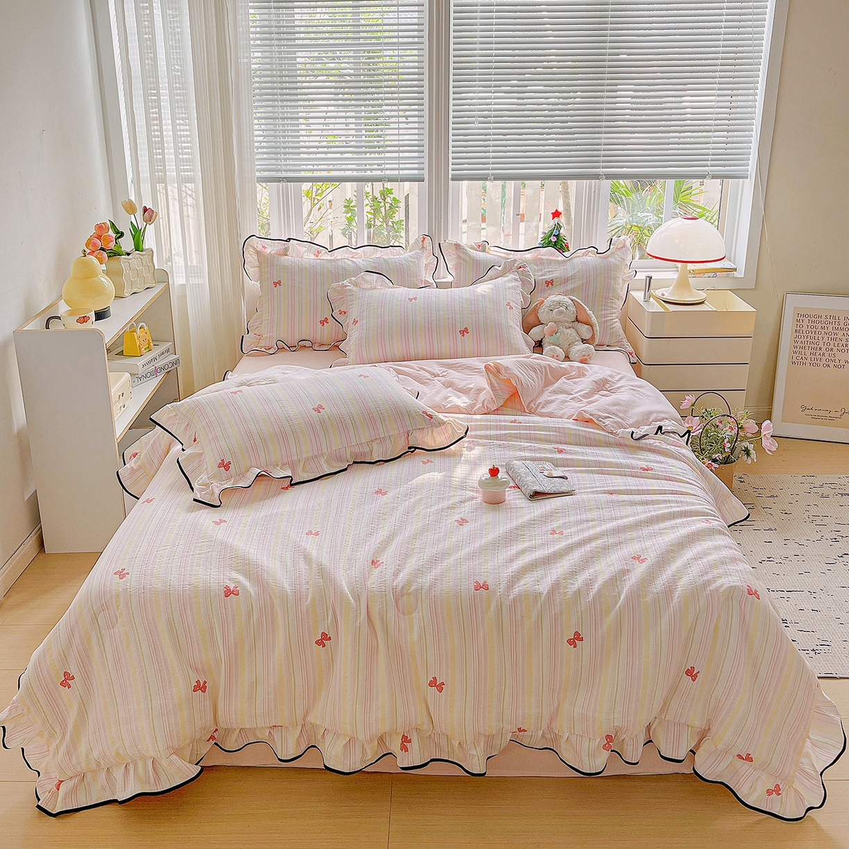 91家纺网 家纺一手货源 找家纺 暖芯优选 2025（优选）新款皱皱双层纱荷叶大花边夏被空调被夏凉被三件套 倾城之恋