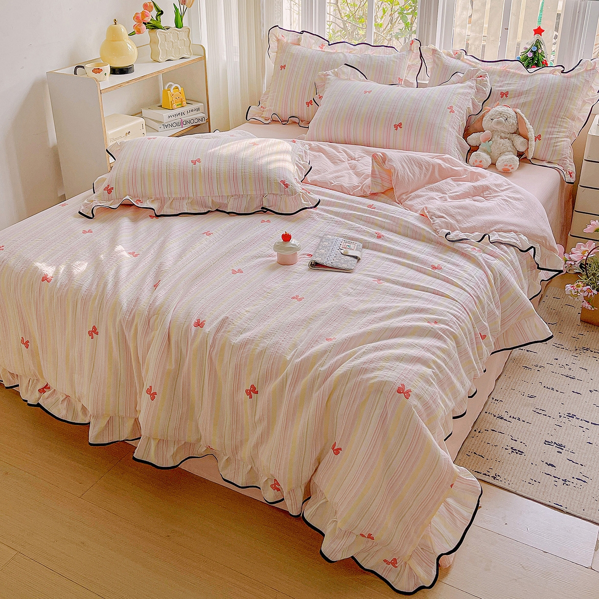 91家纺网 家纺一手货源 找家纺 暖芯优选 2025（优选）新款皱皱双层纱荷叶大花边夏被空调被夏凉被三件套 倾城之恋