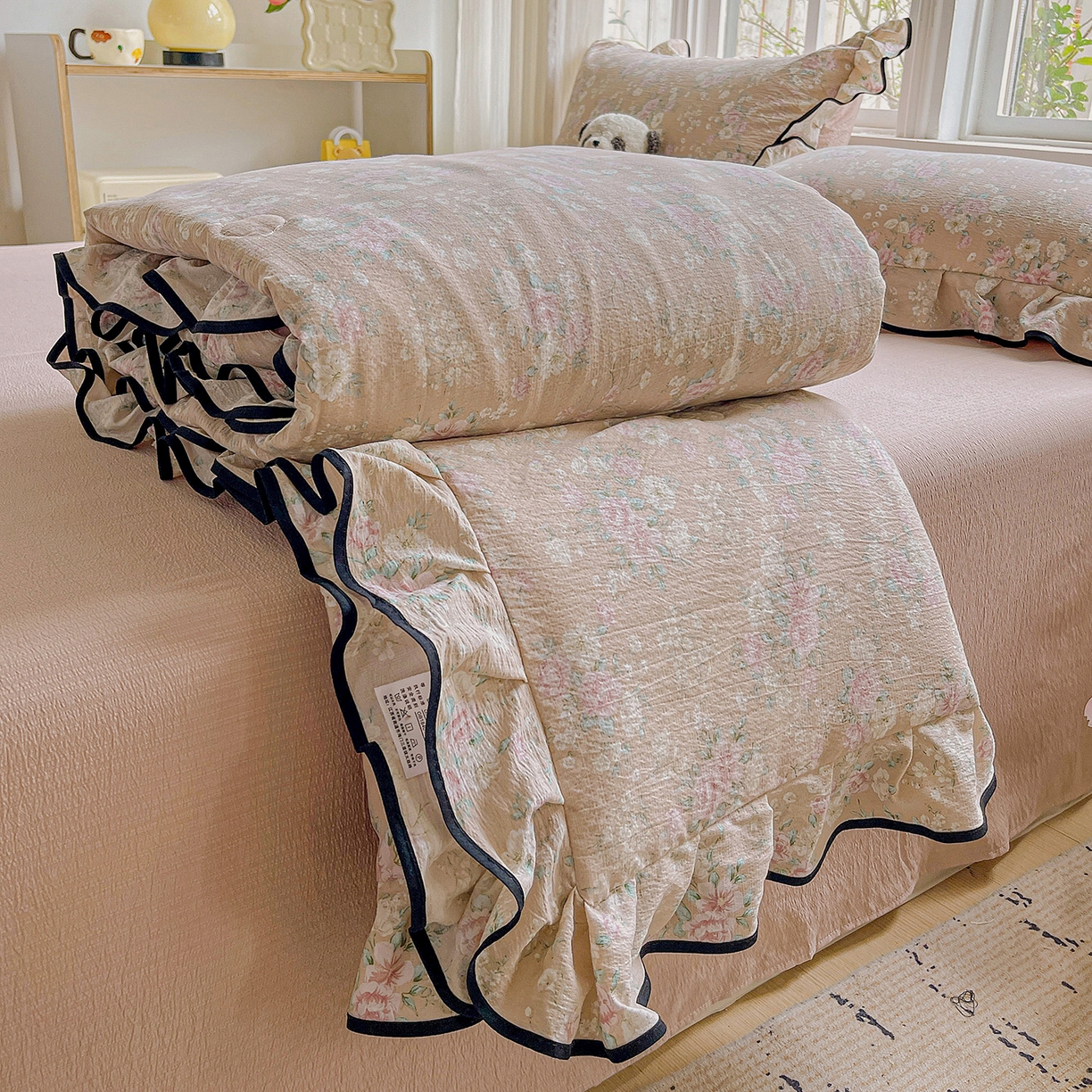 91家纺网 家纺一手货源 找家纺 暖芯优选 2025（优选）新款皱皱双层纱荷叶大花边夏被空调被夏凉被三件套 朝花夕拾