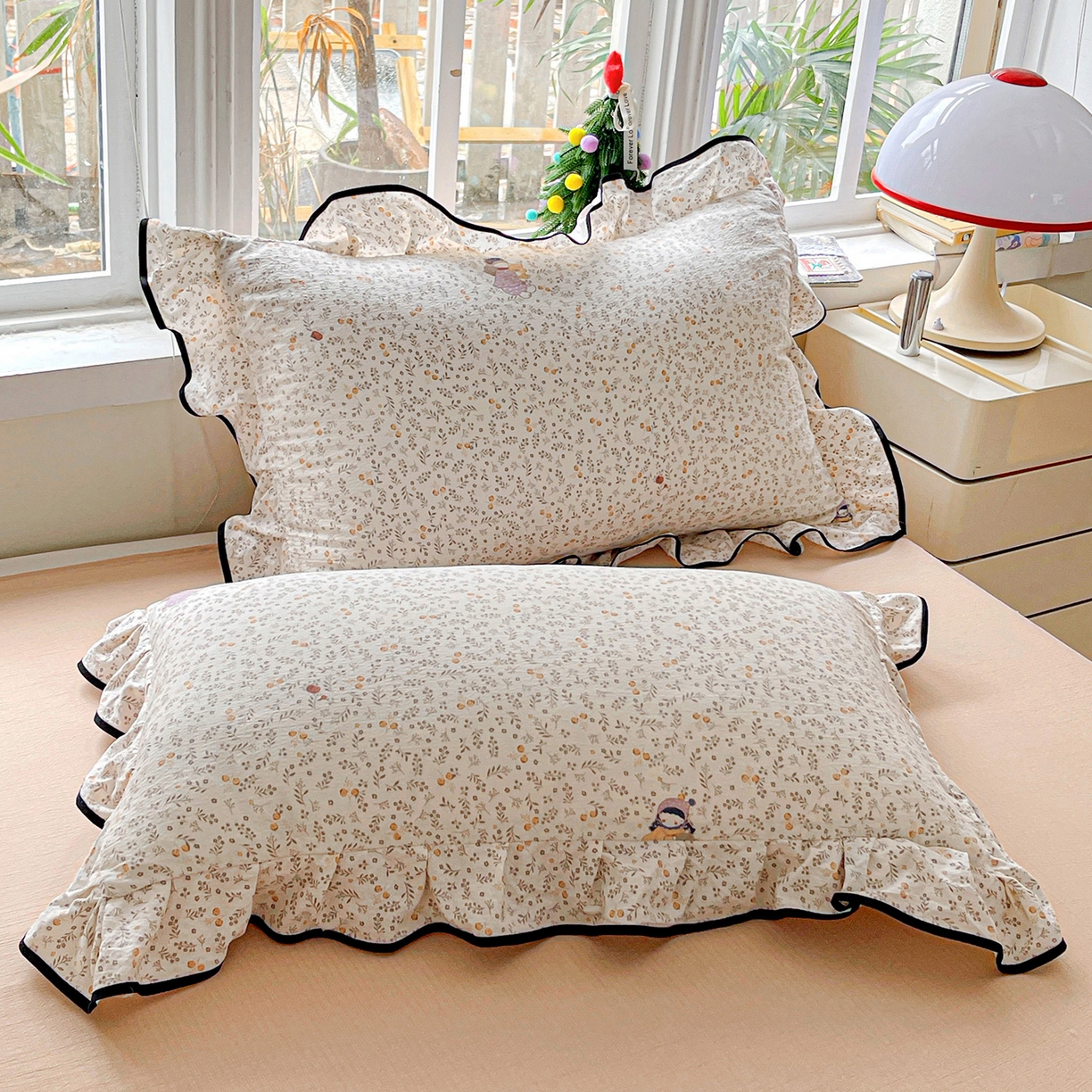 91家纺网 家纺一手货源 找家纺 暖芯优选 2025（优选）新款皱皱双层纱荷叶大花边夏被空调被夏凉被三件套 春日初见