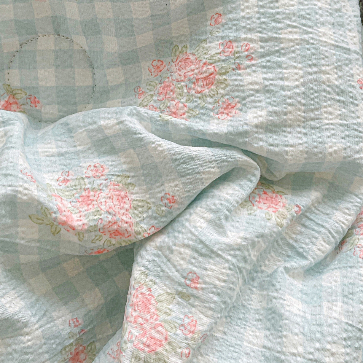 91家纺网 家纺一手货源 找家纺 暖芯优选 2025（优选）新款皱皱双层纱荷叶大花边夏被空调被夏凉被三件套 浮生若梦