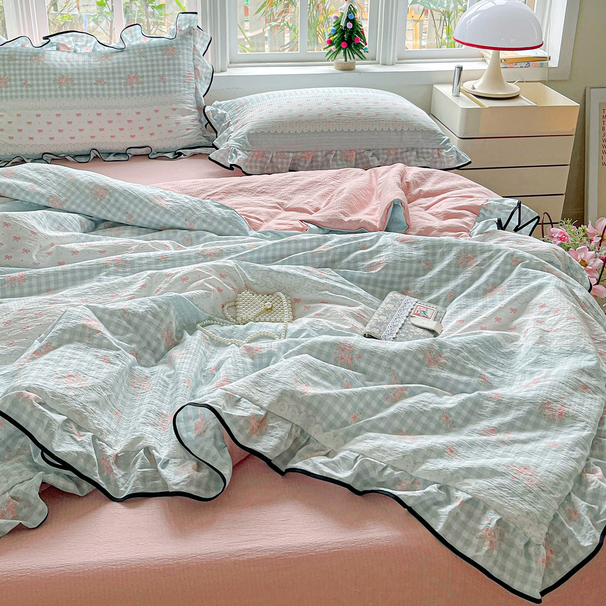 91家纺网 家纺一手货源 找家纺 暖芯优选 2025（优选）新款皱皱双层纱荷叶大花边夏被空调被夏凉被三件套 浮生若梦