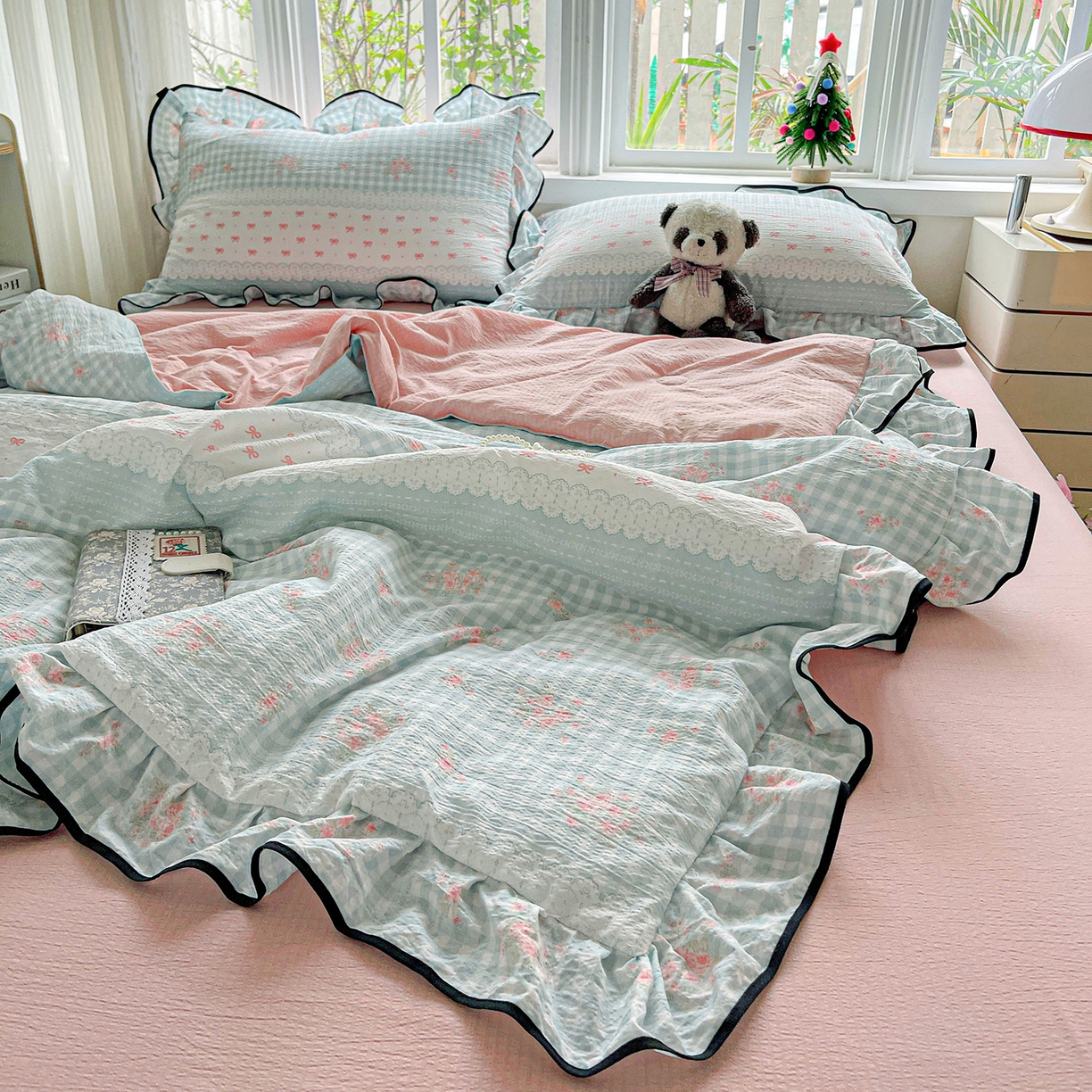 91家纺网 家纺一手货源 找家纺 暖芯优选 2025（优选）新款皱皱双层纱荷叶大花边夏被空调被夏凉被三件套 浮生若梦