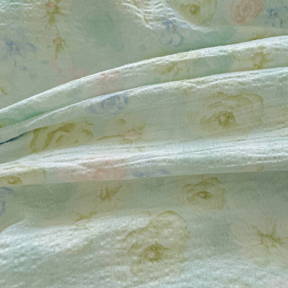 91家纺网 家纺一手货源 找家纺 暖芯优选 2025新款皱皱双层纱全棉花边夏被夏凉被空调被三件套 微凉薄荷