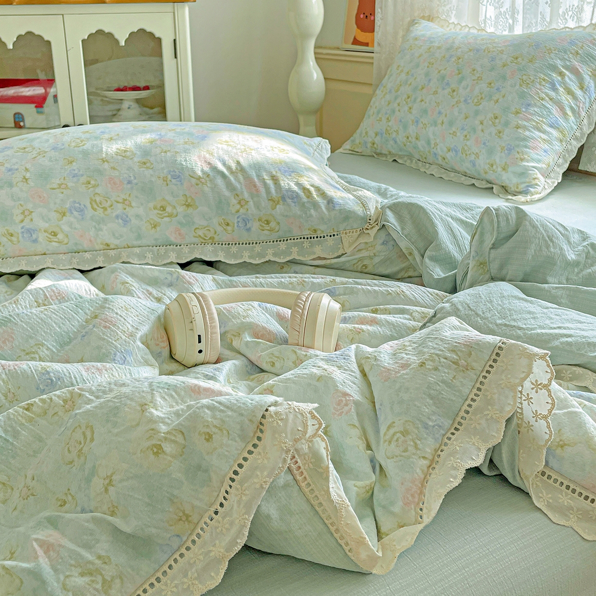 91家纺网 家纺一手货源 找家纺 暖芯优选 2025新款皱皱双层纱全棉花边夏被夏凉被空调被三件套 微凉薄荷