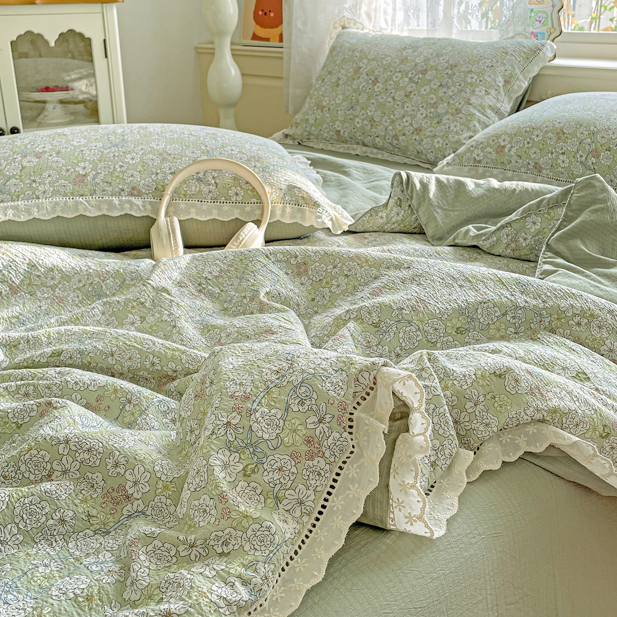 91家纺网 家纺一手货源 找家纺 暖芯优选 2025新款皱皱双层纱全棉花边夏被夏凉被空调被三件套 春晓