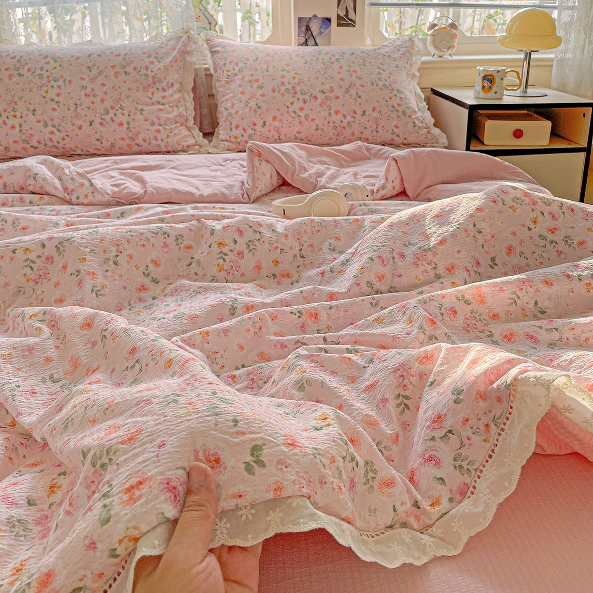 91家纺网 家纺一手货源 找家纺 暖芯优选 2025新款皱皱双层纱全棉花边夏被夏凉被空调被三件套 粉妆