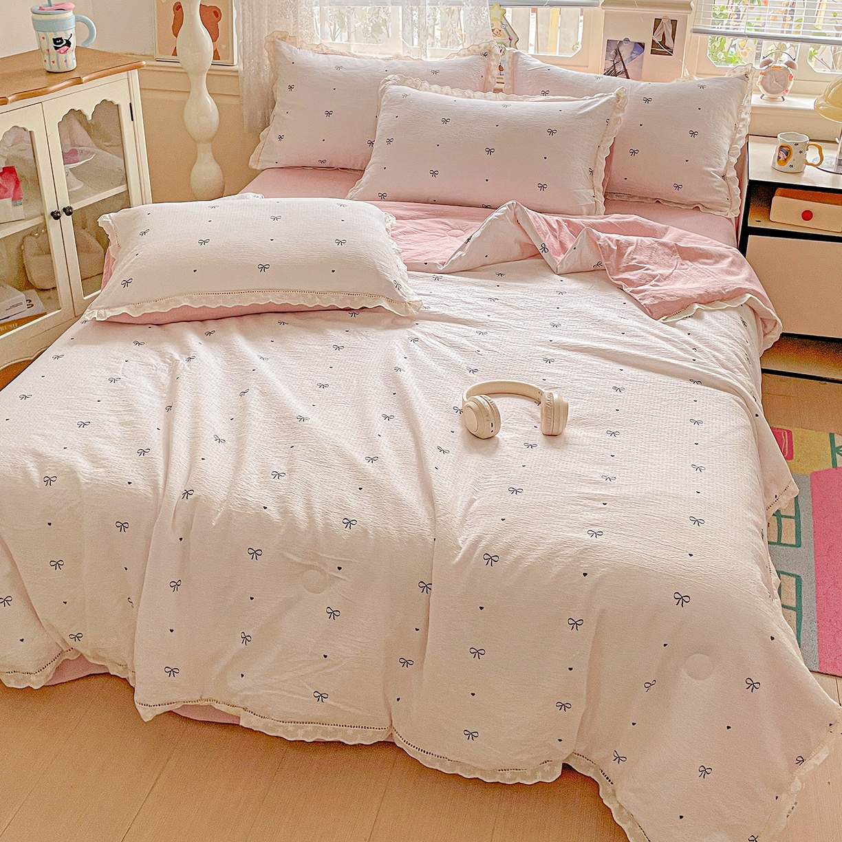 91家纺网 家纺一手货源 找家纺 暖芯优选 2025新款皱皱双层纱全棉花边夏被夏凉被空调被三件套 蝴蝶结