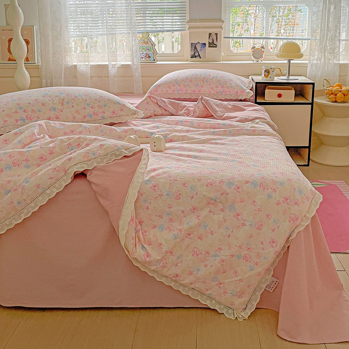 91家纺网 家纺一手货源 找家纺 暖芯优选 2025新款皱皱双层纱全棉花边夏被夏凉被空调被三件套 花涧