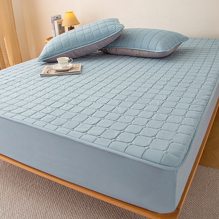 91家纺网 家纺一手货源 找家纺 锦眠 2025新款亲肤面包格夹棉床笠 蓝色