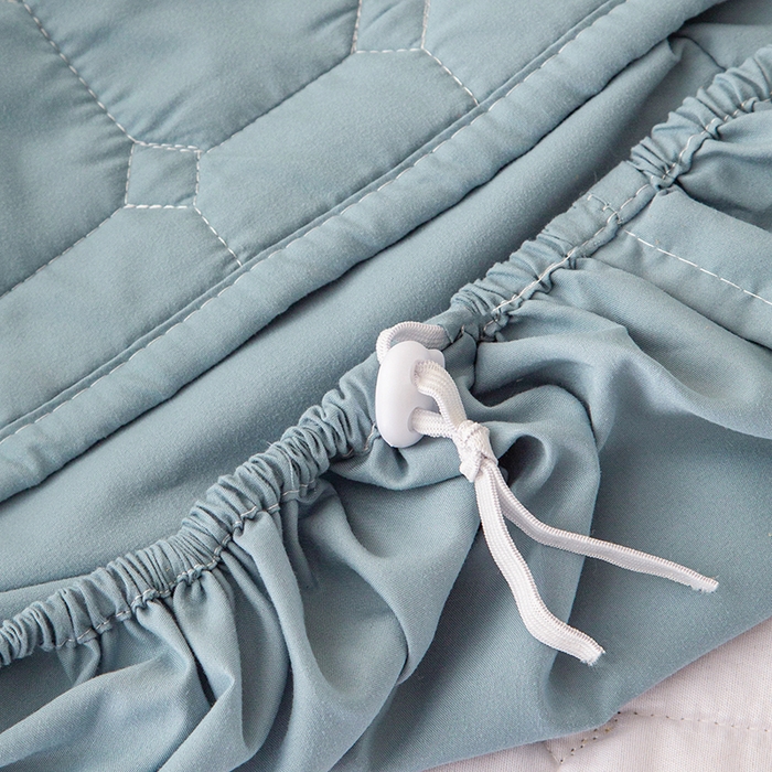 91家纺网 家纺一手货源 找家纺 锦眠 2025新款亲肤面包格夹棉床笠 蓝色