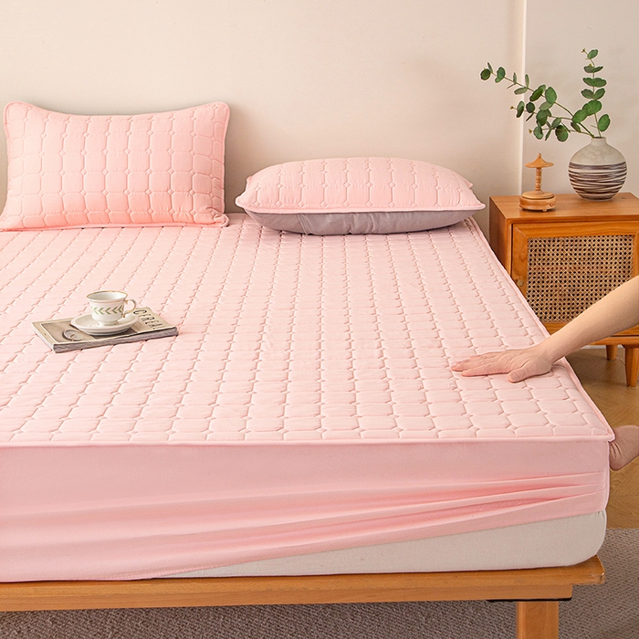 91家纺网 家纺一手货源 找家纺 锦眠 2025新款亲肤面包格夹棉床笠 粉色