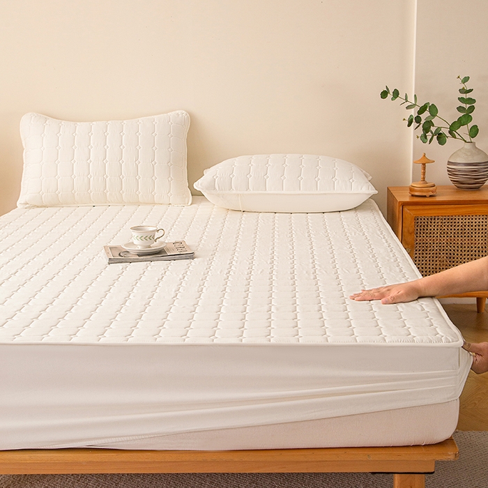 91家纺网 家纺一手货源 找家纺 锦眠 2025新款亲肤面包格夹棉床笠 白色