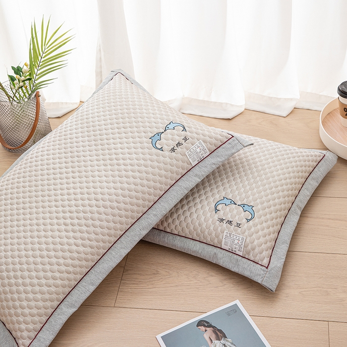 91家纺网 家纺一手货源 找家纺 织布人 2025新款夏季冰丝凉感冰豆豆枕套单品枕套枕套单件 海豚-驼色