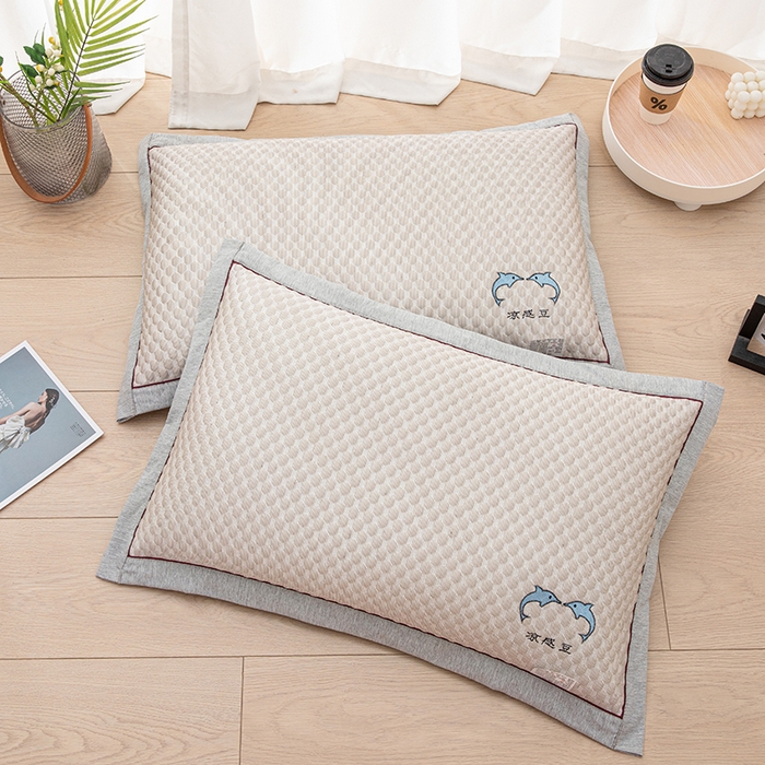 91家纺网 家纺一手货源 找家纺 织布人 2025新款夏季冰丝凉感冰豆豆枕套单品枕套枕套单件 海豚-驼色