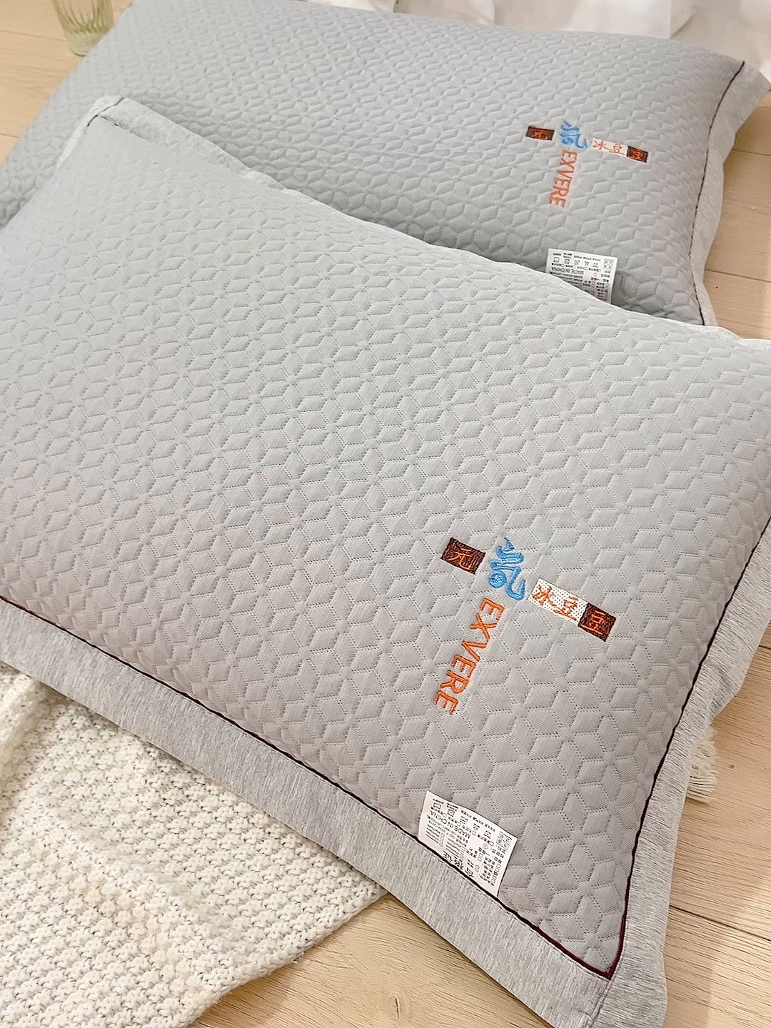 91家纺网 家纺一手货源 找家纺 织布人 2025新款夏季冰丝凉感冰豆豆枕套单品枕套枕套单件 元气冰豆豆-灰