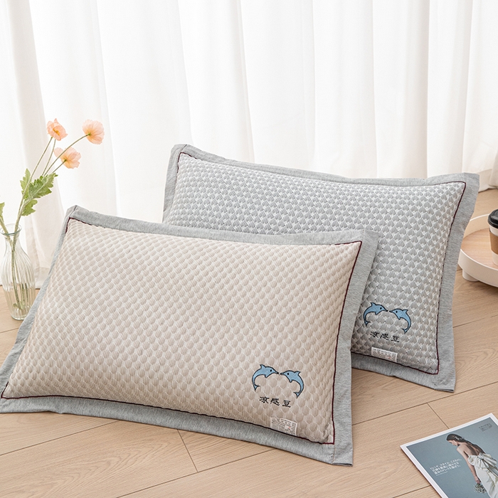 91家纺网 家纺一手货源 找家纺 织布人 2025新款夏季冰丝凉感冰豆豆枕套单品枕套枕套单件 组合图仅做展示