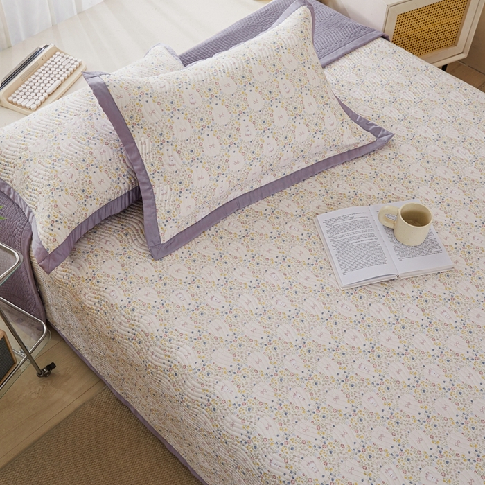 91家纺网 家纺一手货源 找家纺 莎果 2025春夏莫代尔印花高温砂洗床盖三件套四件套 花丛兔