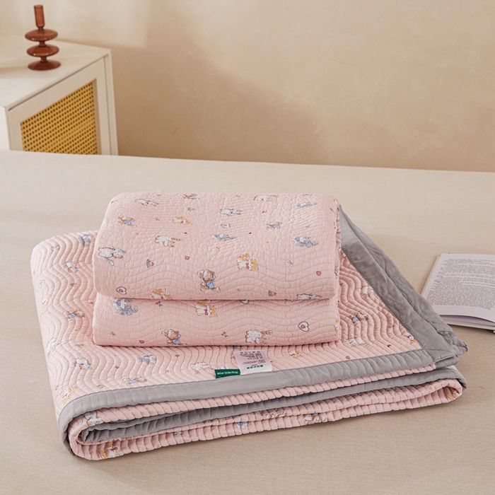 91家纺网 家纺一手货源 找家纺 莎果 2025春夏莫代尔印花高温砂洗床盖三件套四件套 小猫灵