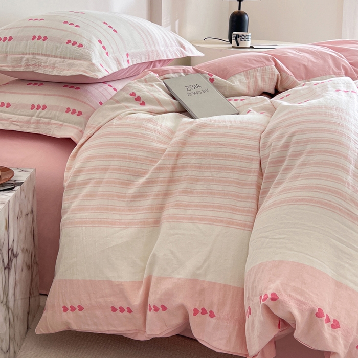 91家纺网 家纺一手货源 找家纺 小懒猪2025色织水洗棉提花四件套 爱心条粉