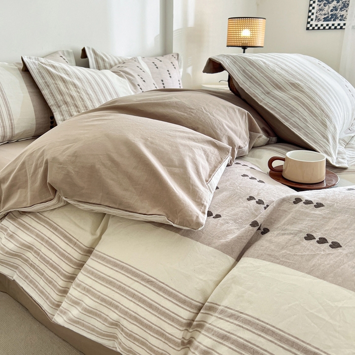 91家纺网 家纺一手货源 找家纺 小懒猪2025色织水洗棉提花四件套 爱心条咖