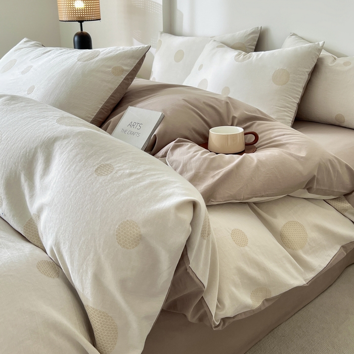 91家纺网 家纺一手货源 找家纺 小懒猪 2023夏秋季ins风小红书同款卡通小清新13372全棉AB版学生三件套学生季上下铺床单款套件 班尼狗