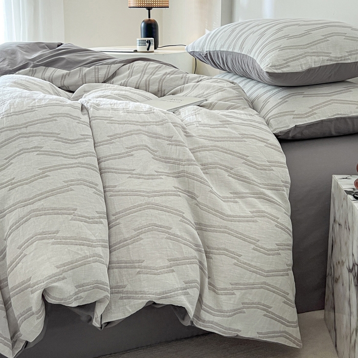 91家纺网 家纺一手货源 找家纺 小懒猪2025色织水洗双层纱提花四件套 亚瑟