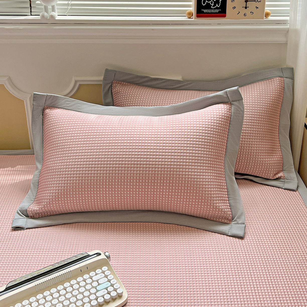 91家纺网 家纺一手货源 找家纺 慕尚家纺 2025新款冰豆豆带有乙纶刺绣凉席席子床席款 太棒了的兔-粉 床席款