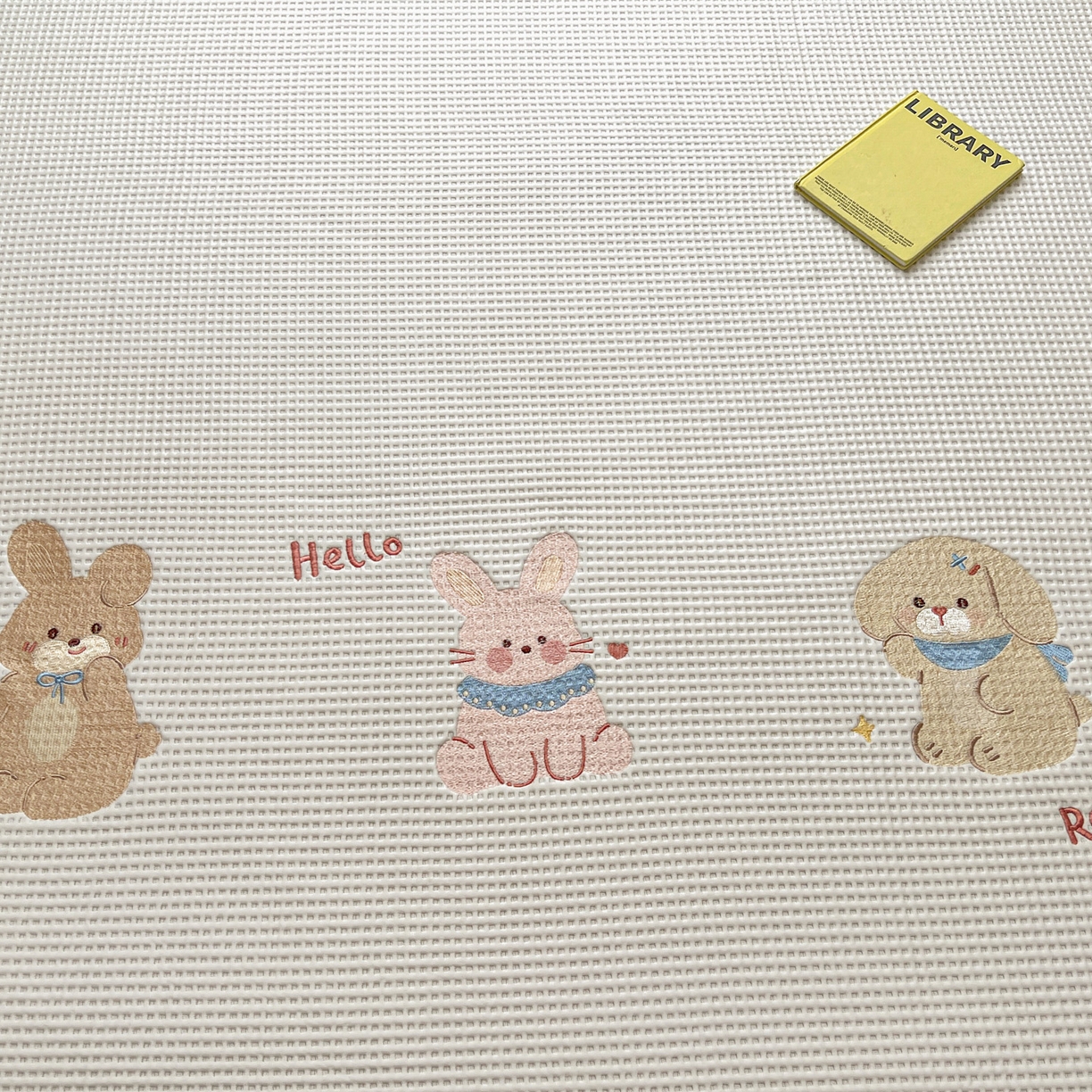 91家纺网 家纺一手货源 找家纺 慕尚家纺 2025新款冰豆豆带有乙纶刺绣凉席席子床笠款 太棒了的兔-白 床笠款