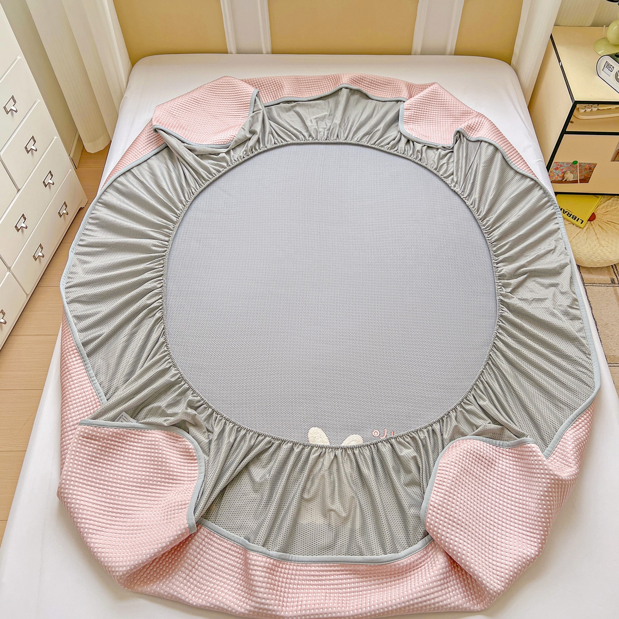 91家纺网 家纺一手货源 找家纺 慕尚家纺 2025新款冰豆豆带有乙纶刺绣凉席席子床笠款 太棒了的兔-粉 床笠款