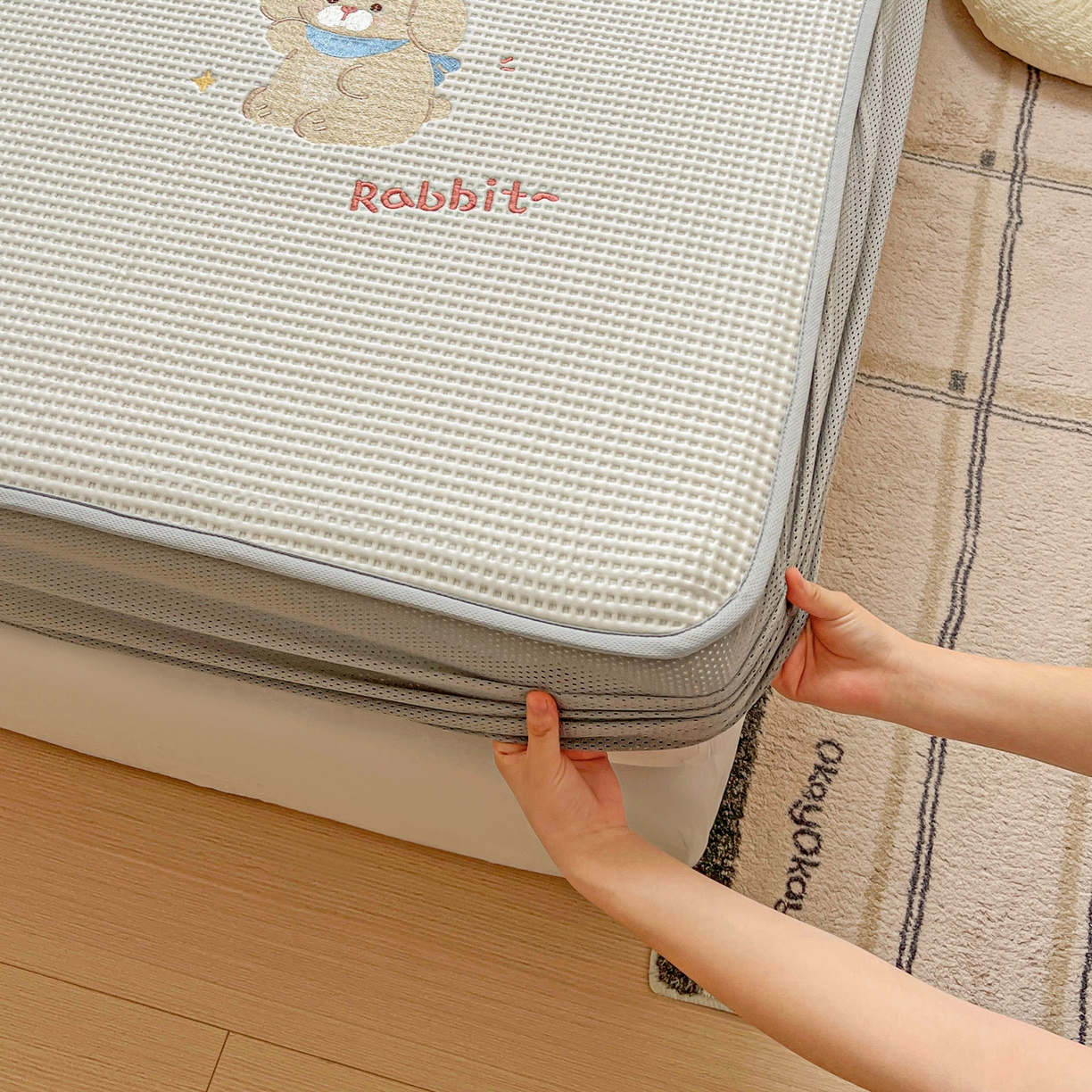 91家纺网 家纺一手货源 找家纺 慕尚家纺 2025新款冰豆豆带有乙纶刺绣凉席席子床笠款 太棒了的兔-白 床笠款