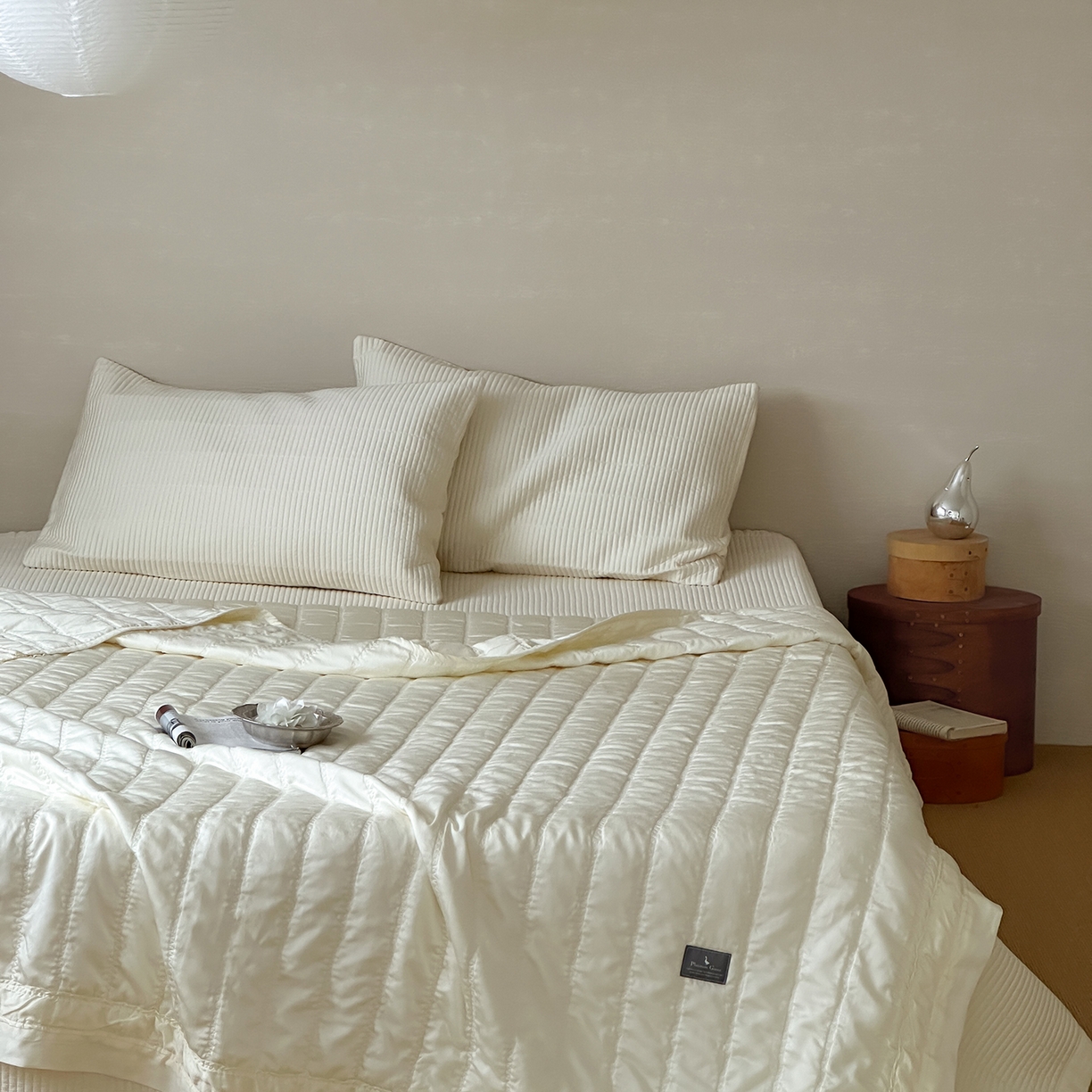 91家纺网 家纺一手货源 找家纺 汇庭 2025新款荷叶被自然床盖系列 荷叶白（自然白）