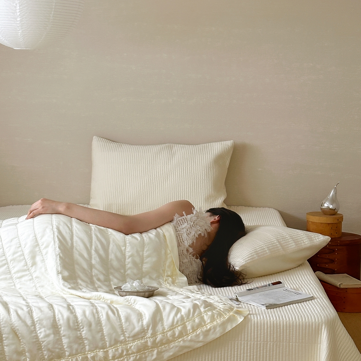 91家纺网 家纺一手货源 找家纺 汇庭 2025新款荷叶被自然床盖系列 荷叶白（自然白）