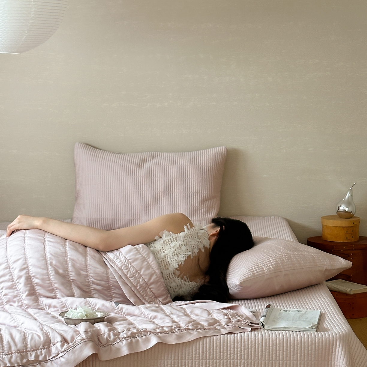 91家纺网 家纺一手货源 找家纺 汇庭 2025新款荷叶被自然床盖系列 荷叶粉（自然粉）