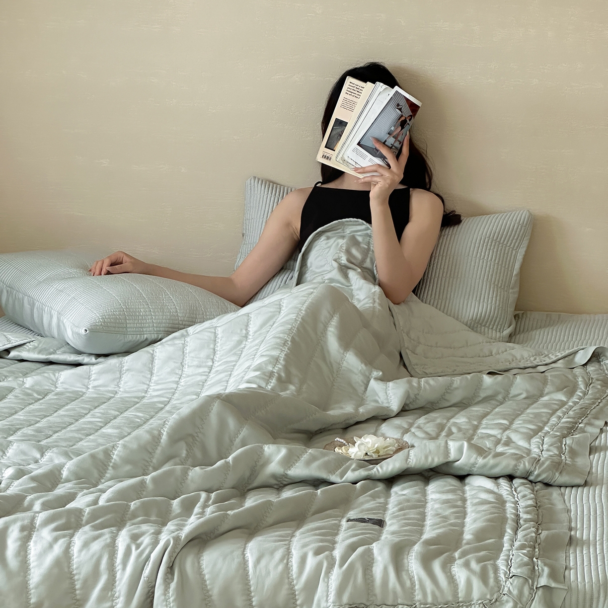 91家纺网 家纺一手货源 找家纺 汇庭 2025新款荷叶被自然床盖系列 荷叶绿（自然绿）