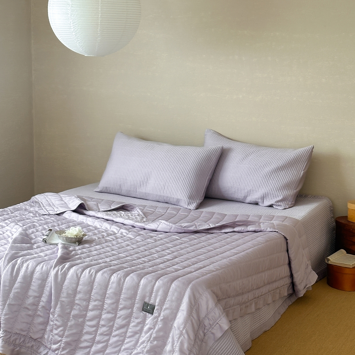 91家纺网 家纺一手货源 找家纺 汇庭 2025新款荷叶被自然床盖系列 荷叶紫（自然紫）