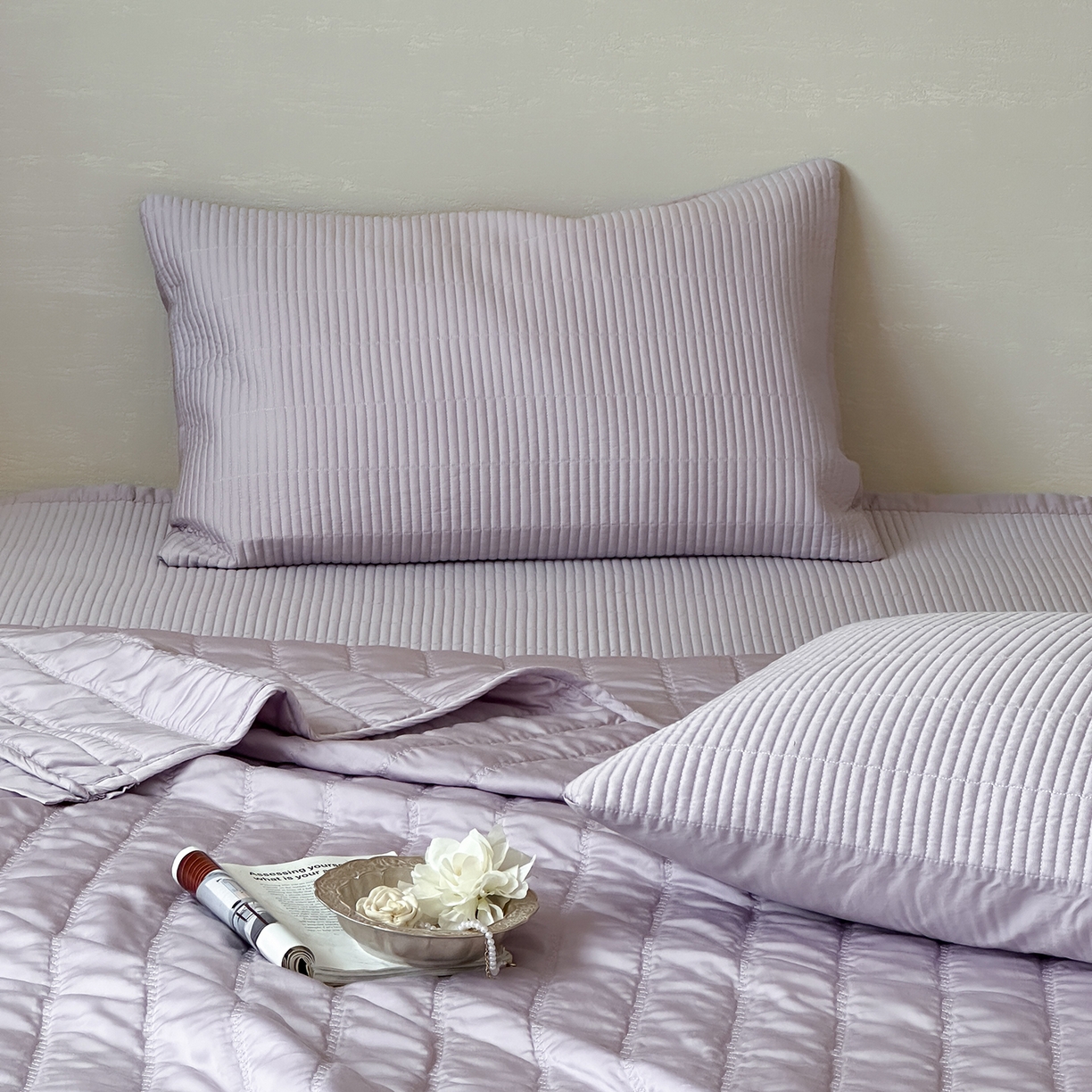 91家纺网 家纺一手货源 找家纺 汇庭 2025新款荷叶被自然床盖系列 荷叶紫（自然紫）