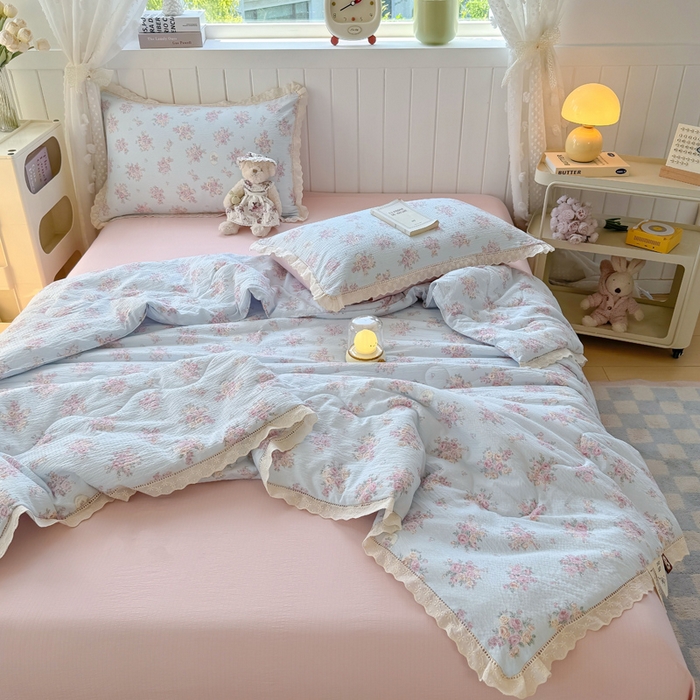 91家纺网 家纺一手货源 找家纺 丽美人家纺 2025新款韩版花边皱皱纱夏被四件套 铃兰