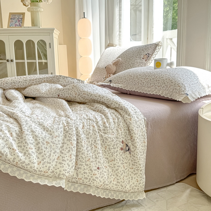 91家纺网 家纺一手货源 找家纺 丽美人家纺 2025新款韩版花边皱皱纱夏被四件套 时光