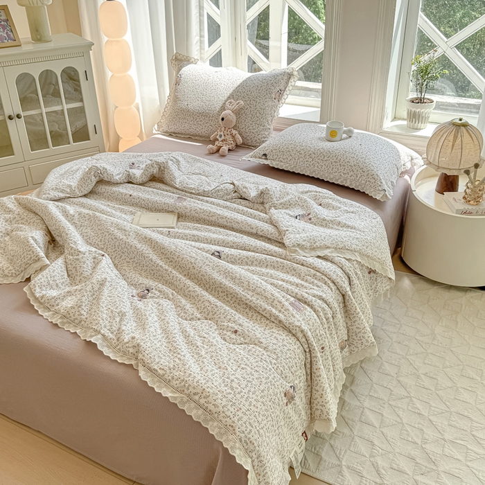 91家纺网 家纺一手货源 找家纺 丽美人家纺 2025新款韩版花边皱皱纱夏被四件套 时光