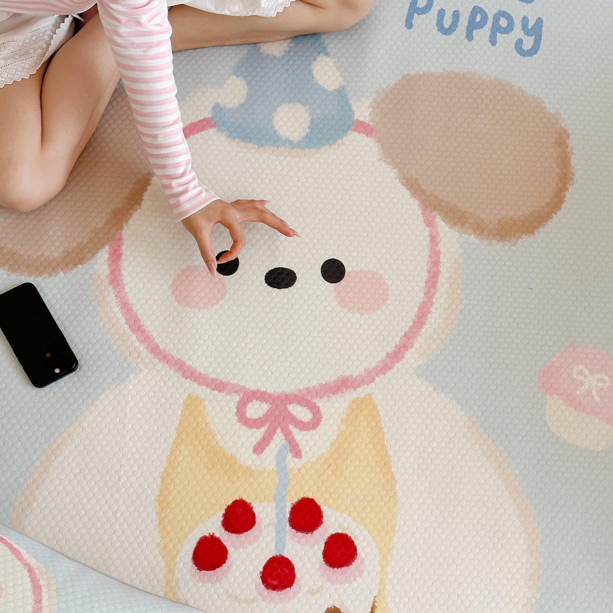 91家纺网 家纺一手货源 找家纺 RYB红黄兰 2025新款ins设计师原创A类数码大版卡通印花冰豆豆席凉席席子 蛋糕小狗