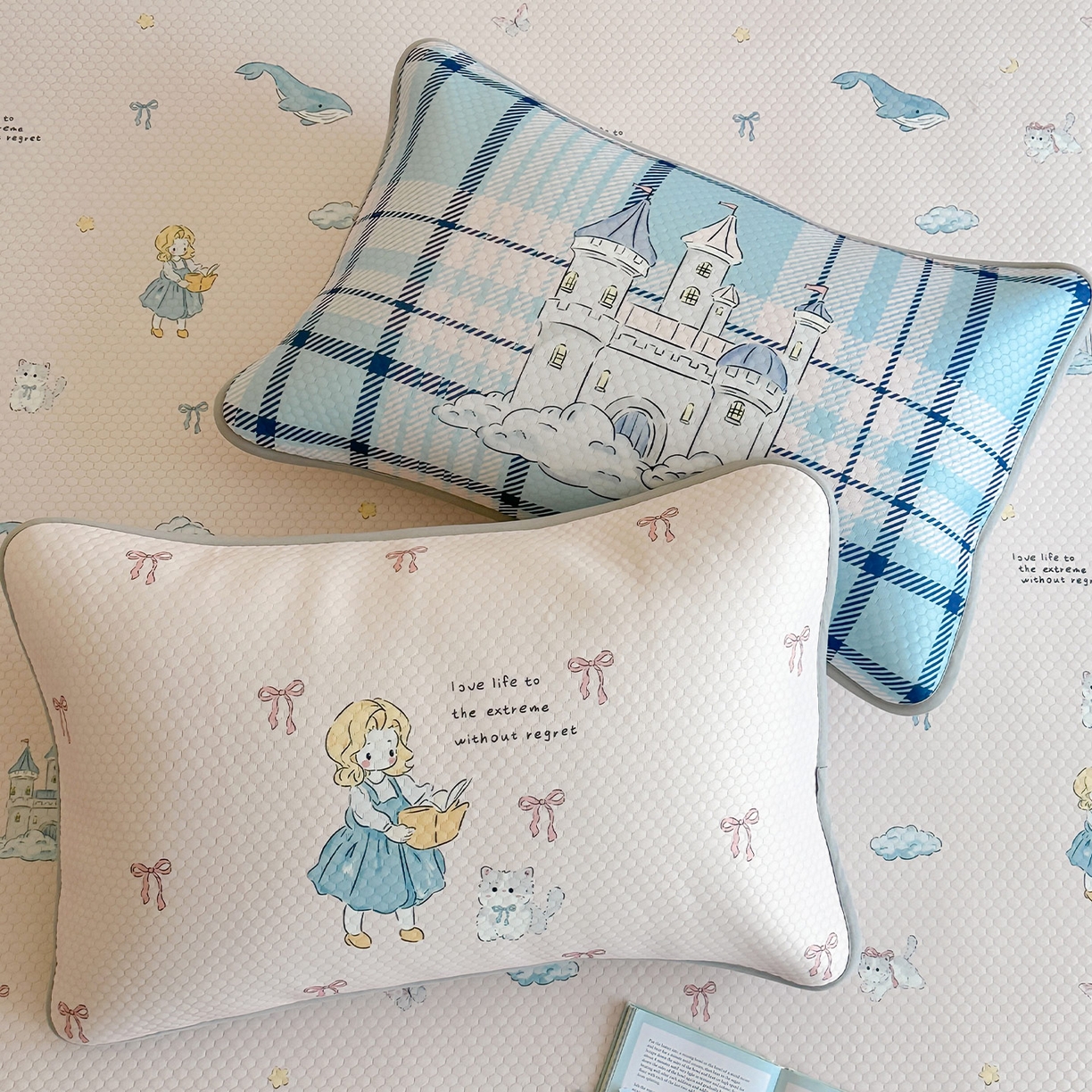 91家纺网 家纺一手货源 找家纺 RYB红黄兰 2025新款ins设计师原创A类数码大版卡通印花冰豆豆席凉席席子 城堡公主