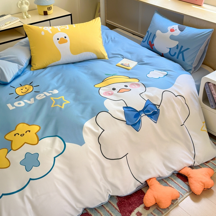 91家纺网 家纺一手货源 找家纺 一霖家纺 2025新款高克重云朵棉大版数码带脚丫四件套 大版-快乐小鸭