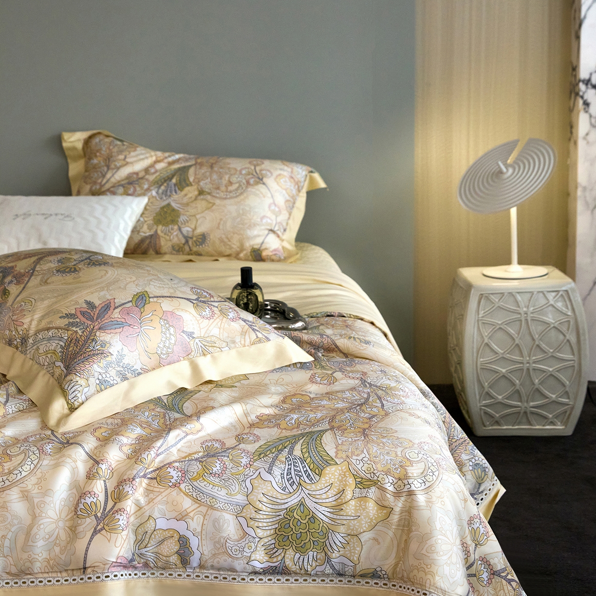 91家纺网 家纺一手货源 找家纺 时亿家居 2025新款100s天丝棉兰精天丝床盖款夏被四件套-剑桥系列 剑桥 金